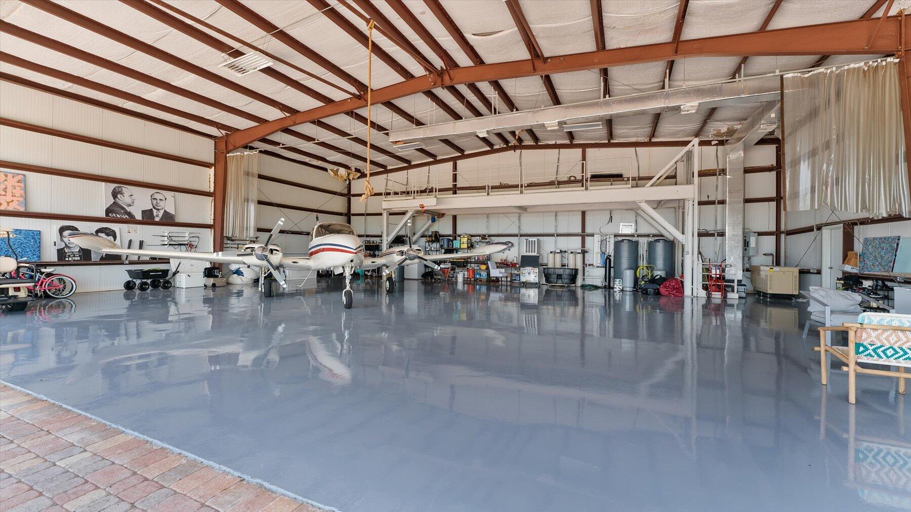 ANTIQUERS AERODROME UNREC - Residential