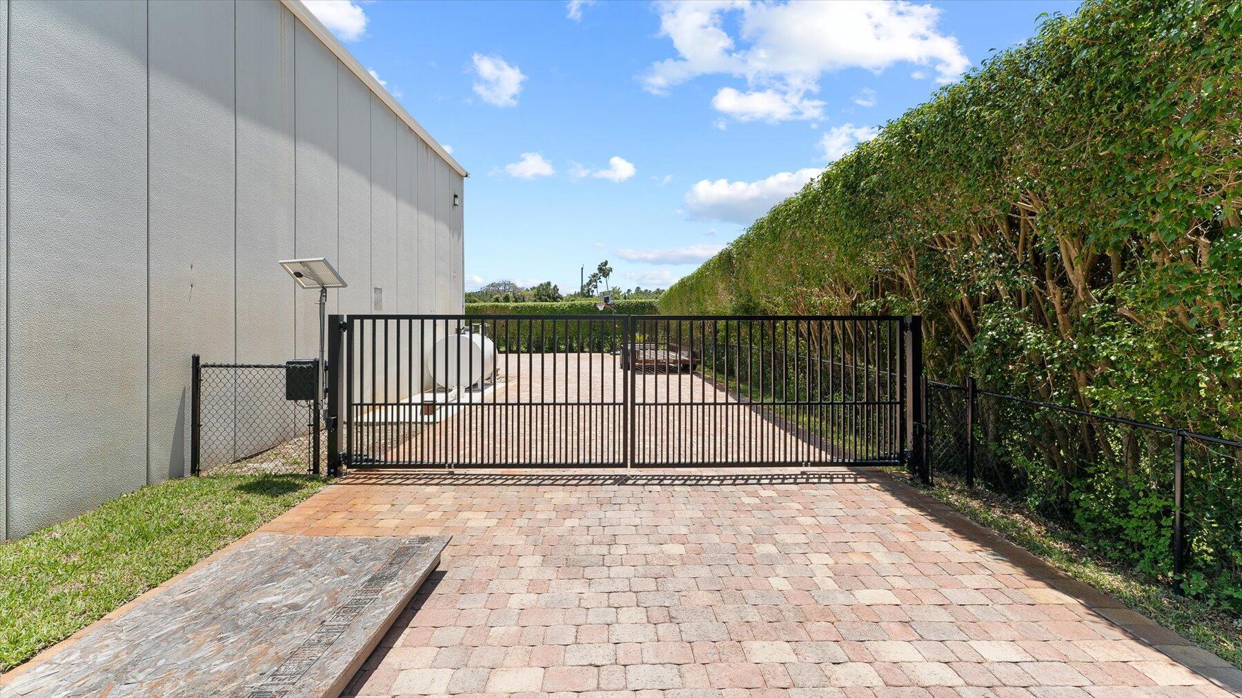 ANTIQUERS AERODROME UNREC - Residential