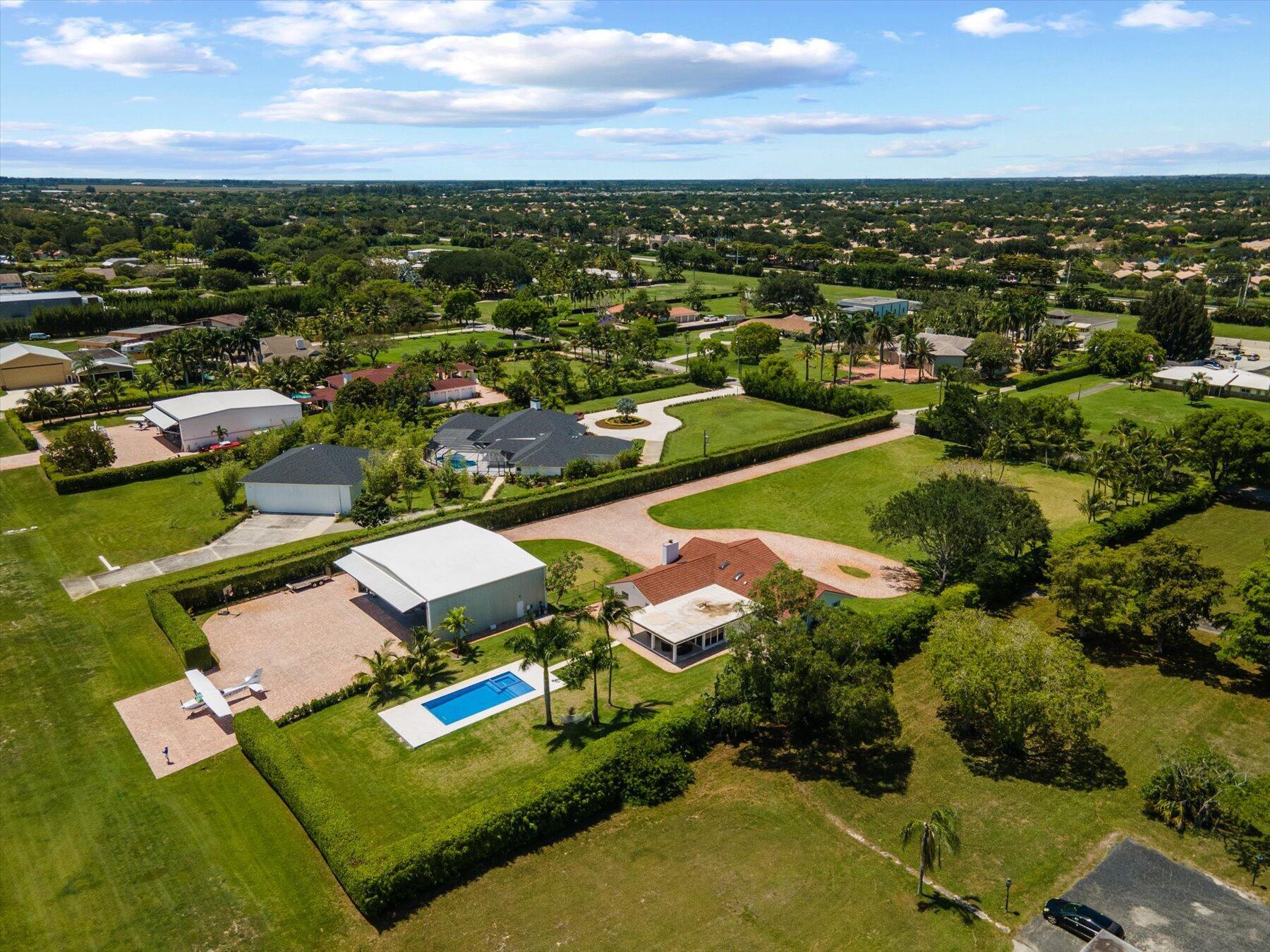 ANTIQUERS AERODROME UNREC - Residential