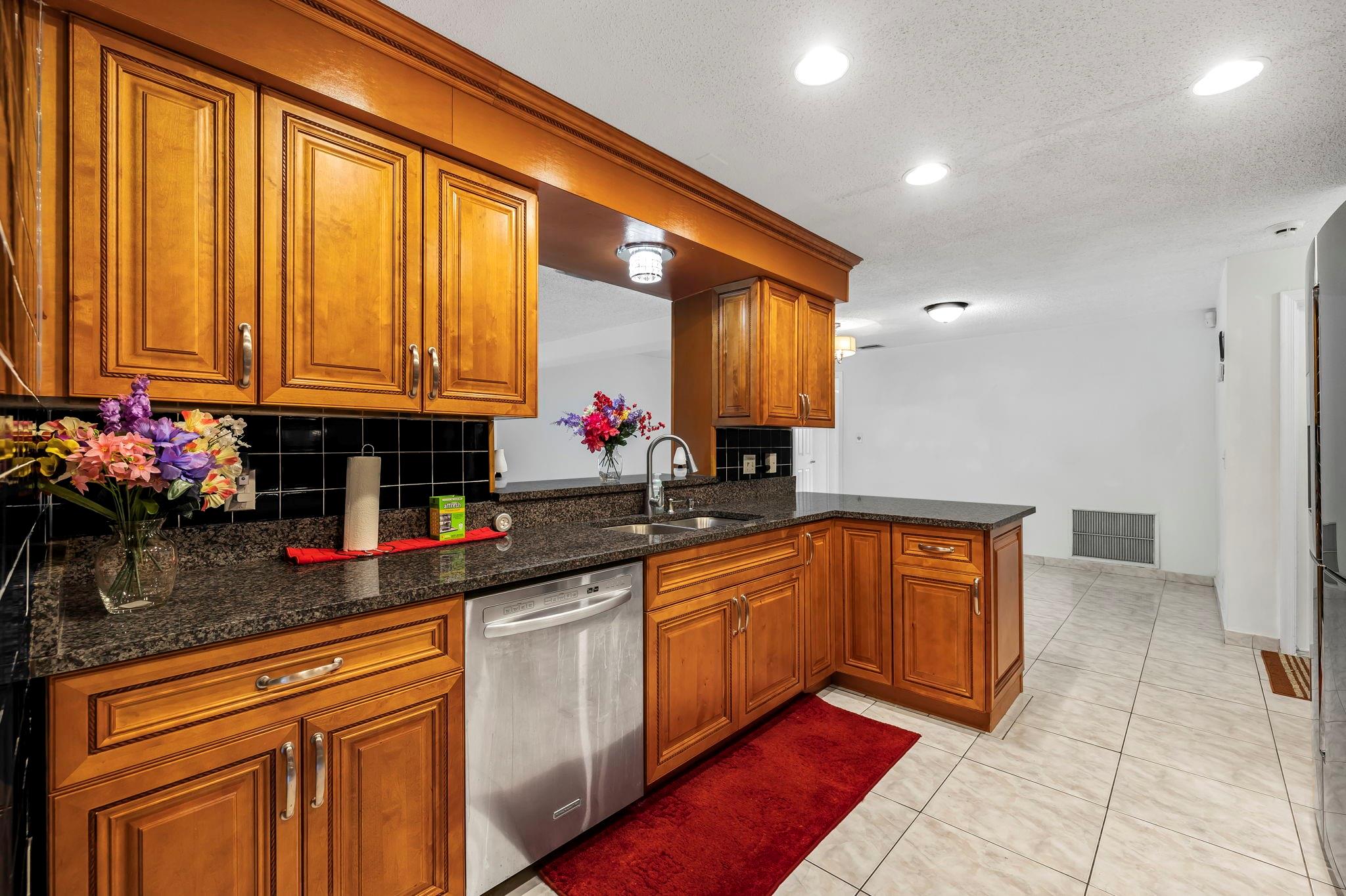 Coral Springs Lakes 68-12 - Residential