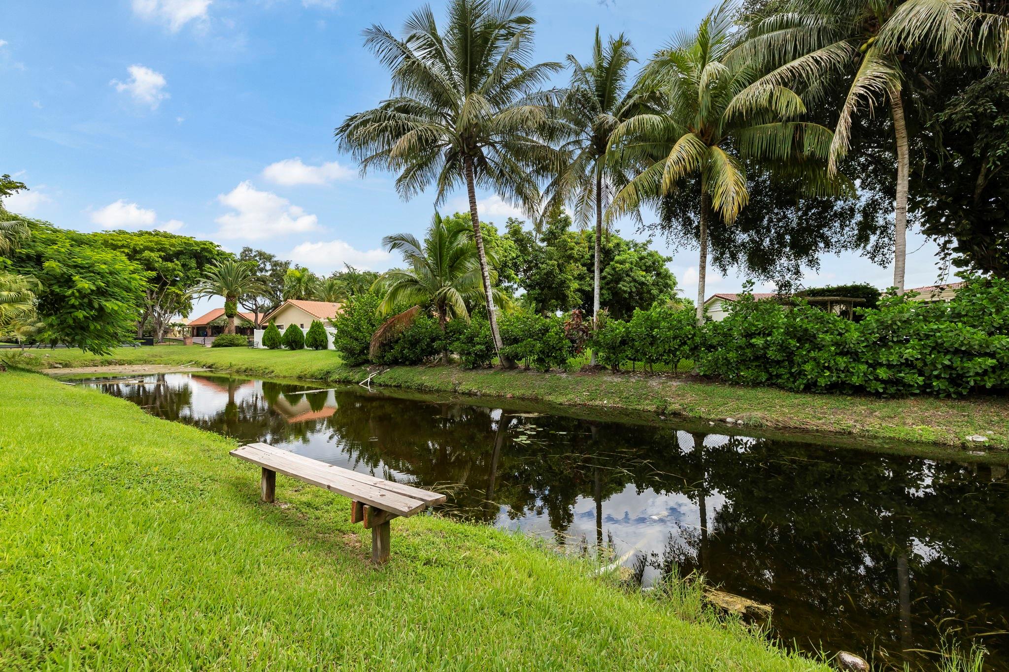 Coral Springs Lakes 68-12 - Residential