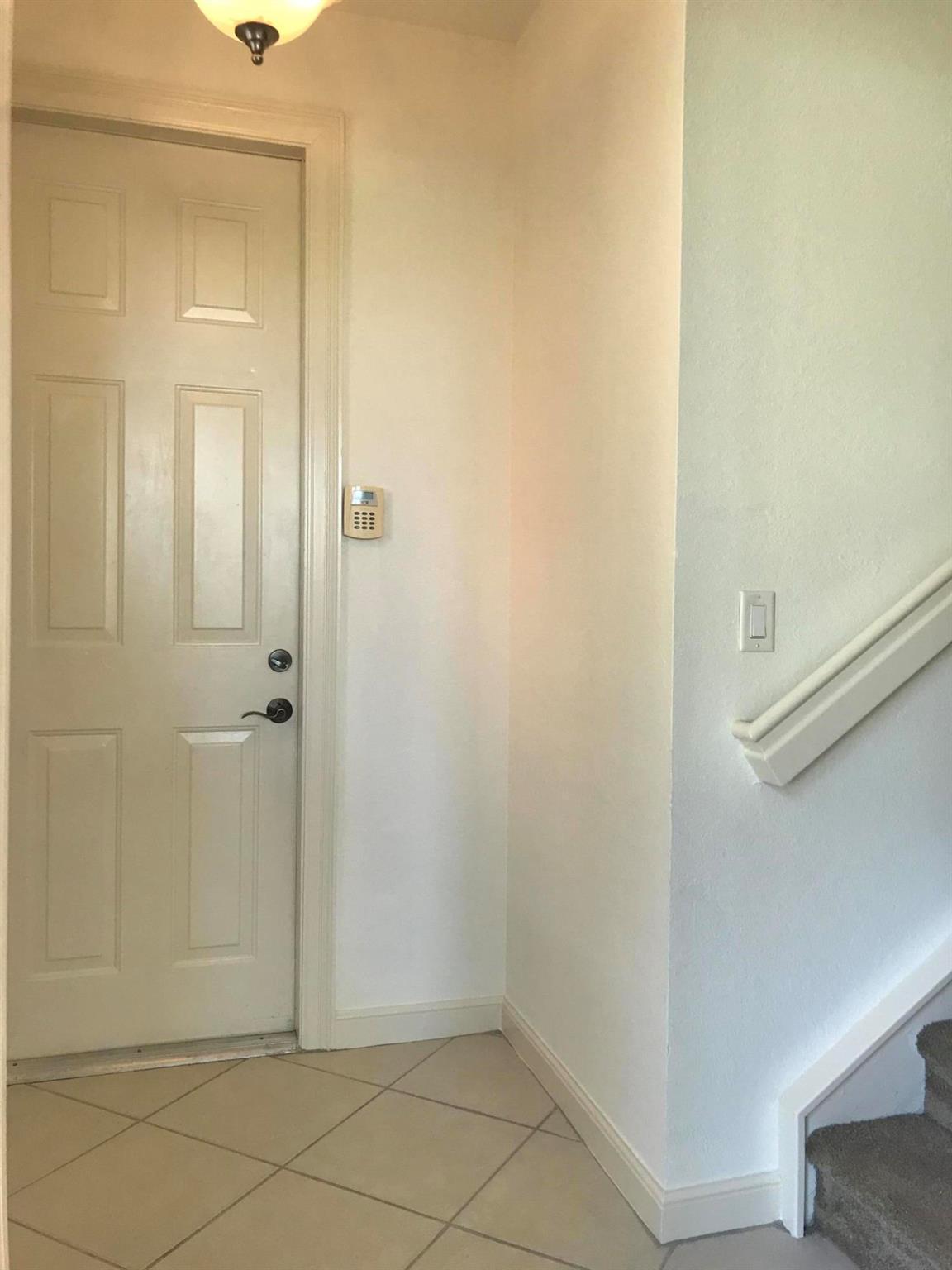 View photos, virtual tours, details... 990 Millbrae Court 1