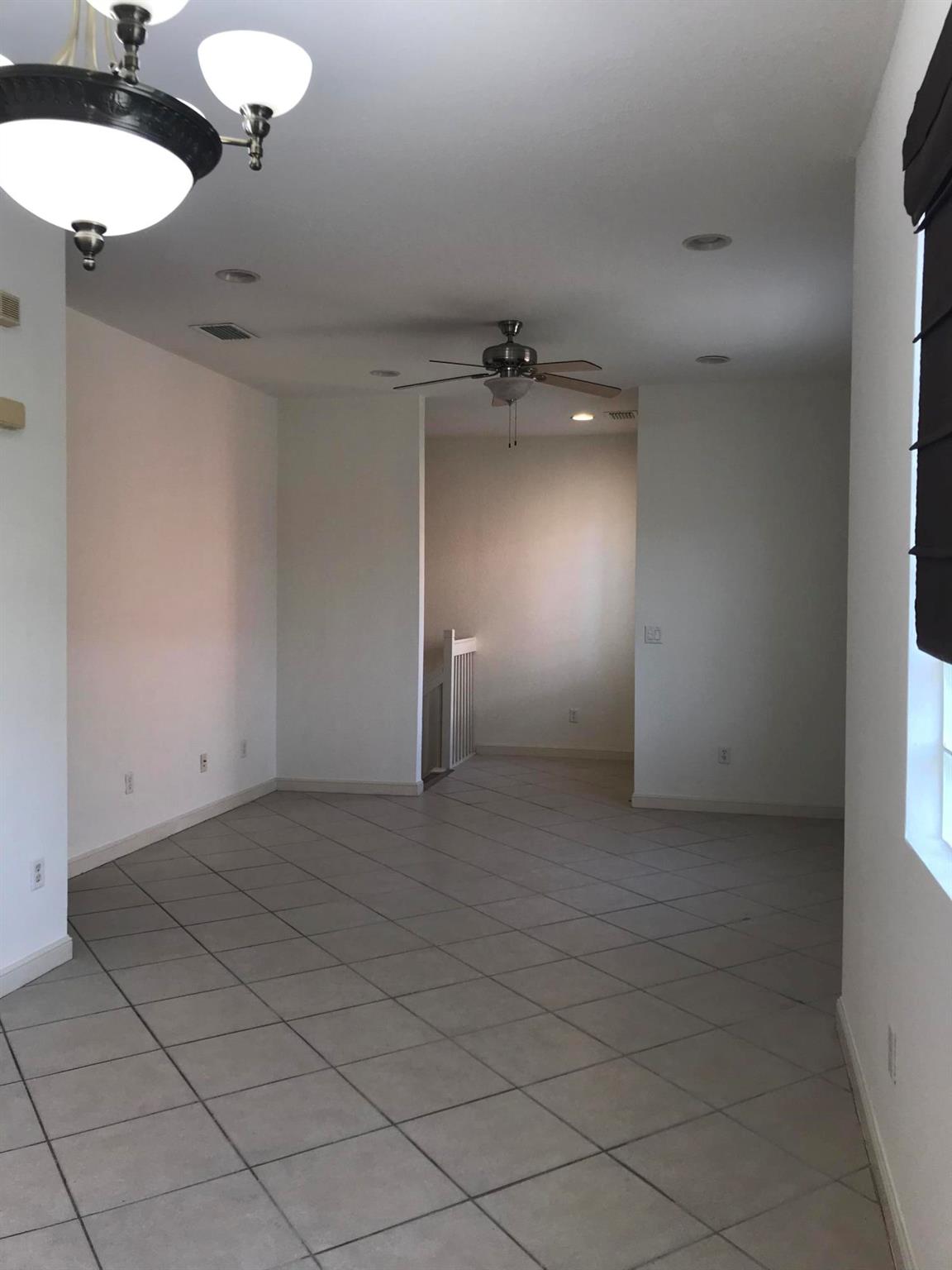 CITYSIDE CONDOMINIUM - Residential Lease