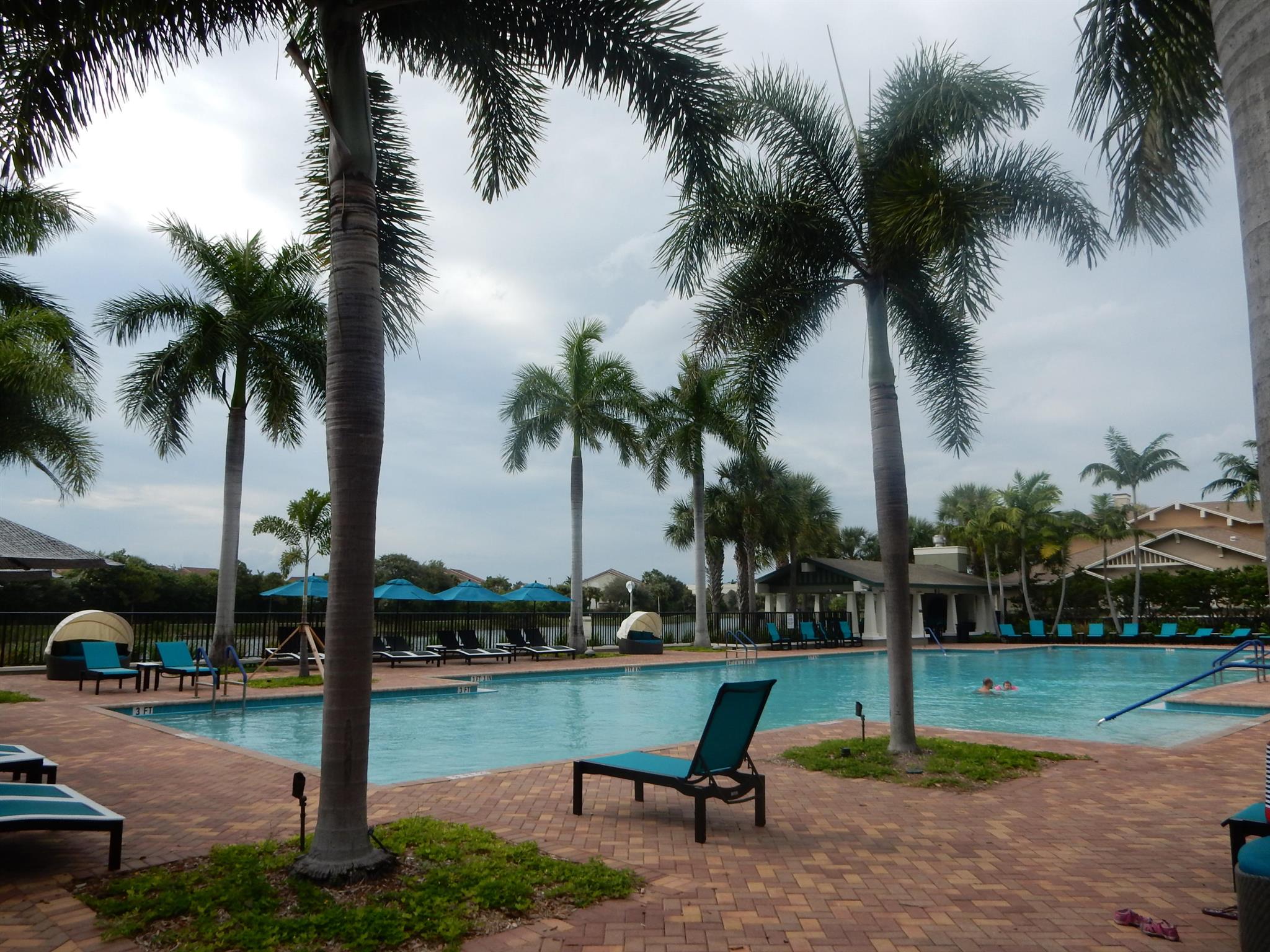 CITYSIDE CONDOMINIUM - Residential Lease