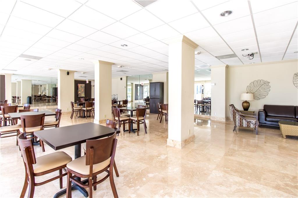 Coral Ridge Towers East - Residential