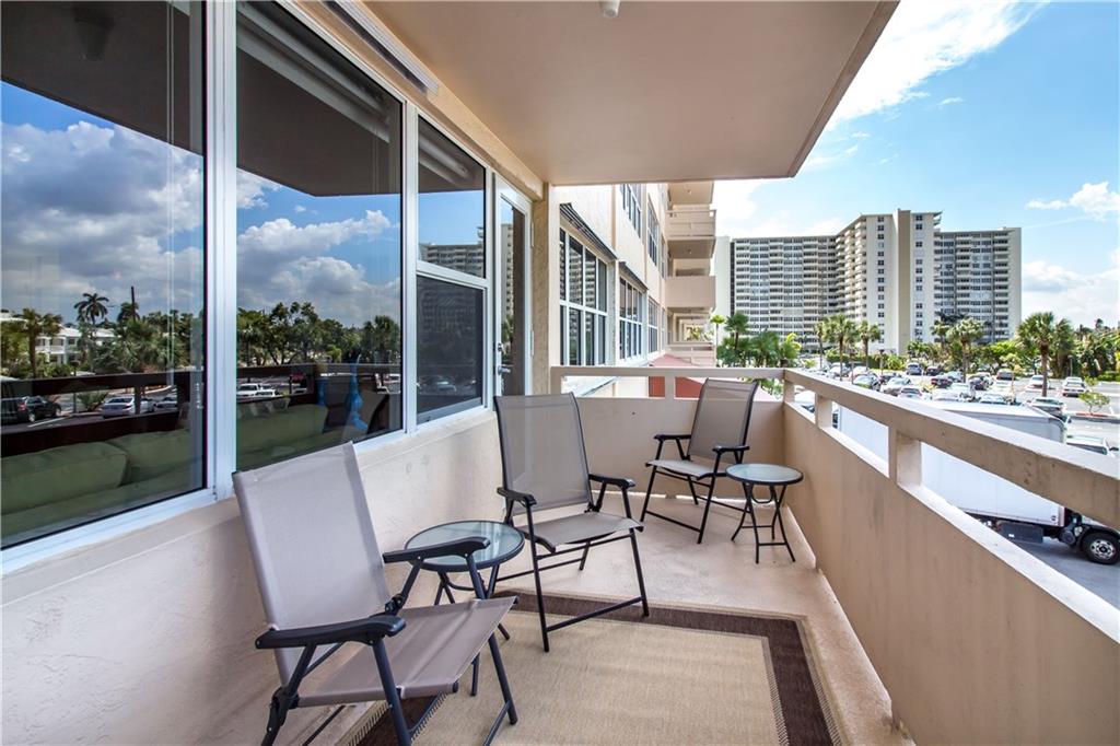 Coral Ridge Towers East - Residential