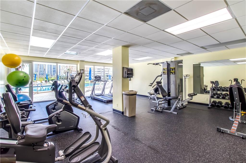 Coral Ridge Towers East - Residential