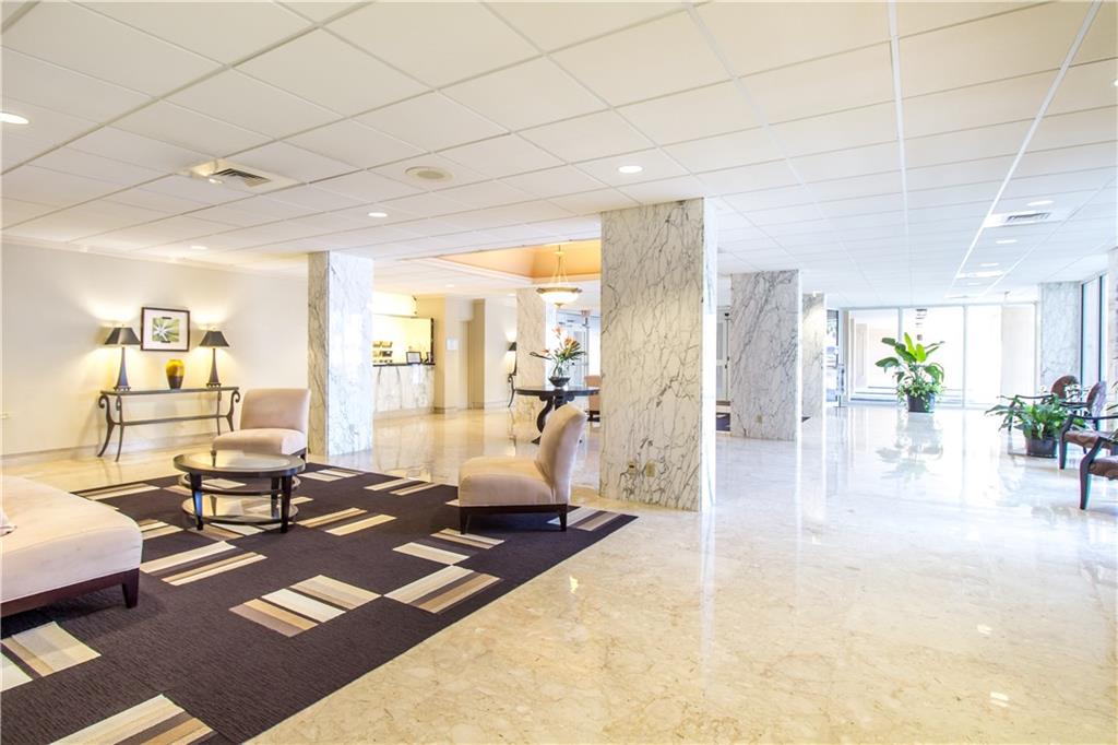 Coral Ridge Towers East - Residential