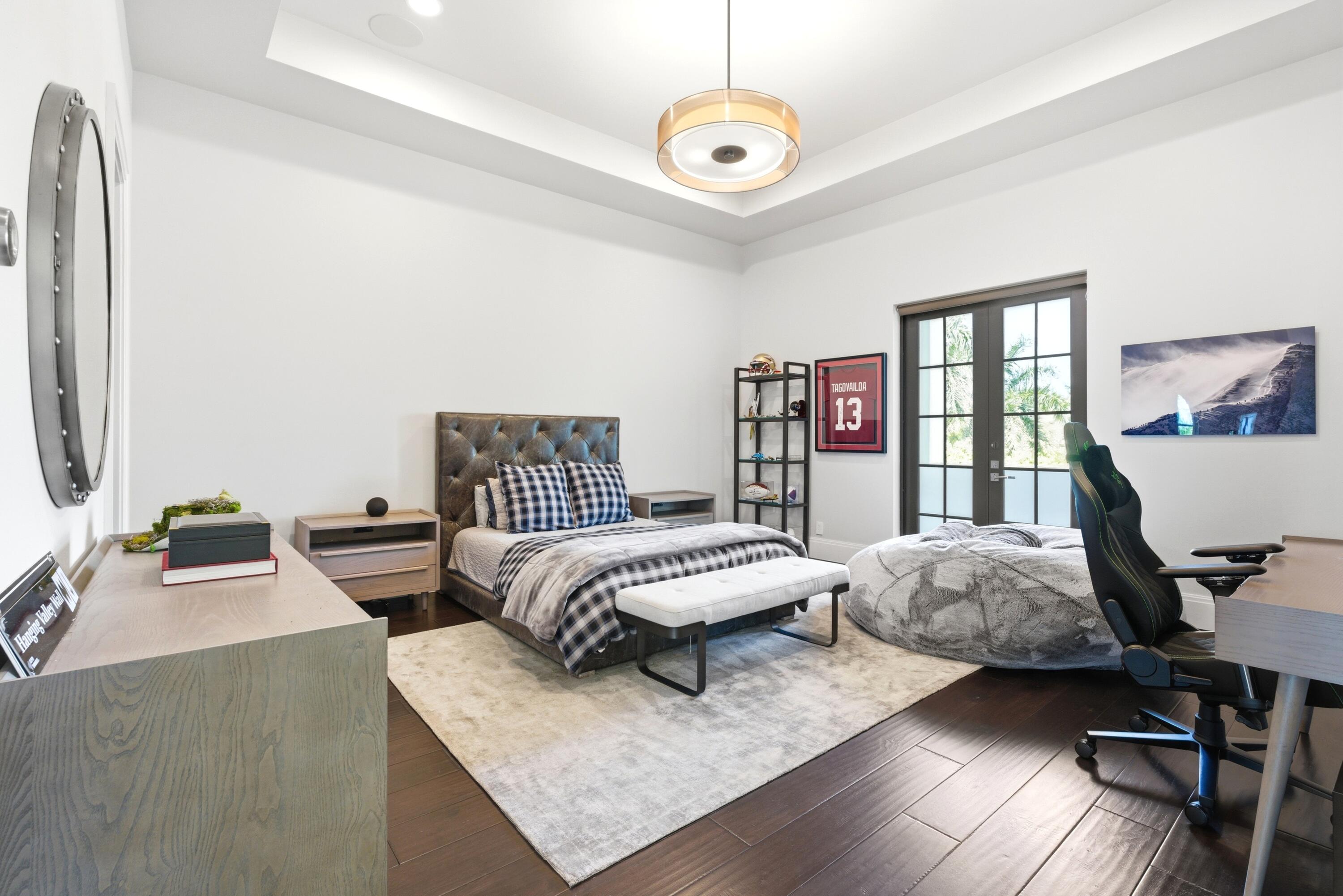 OAKS AT BOCA RATON - Residential