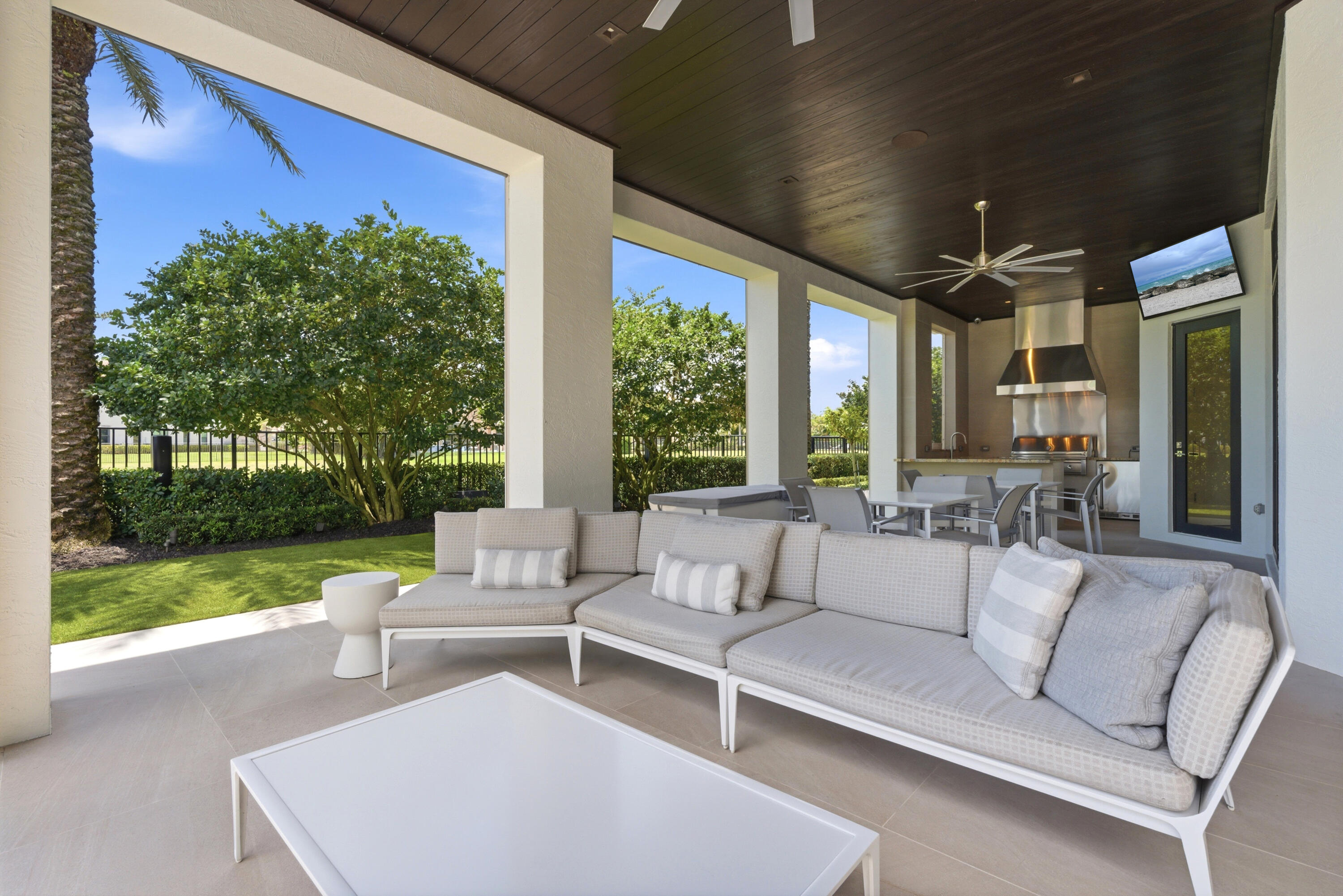 OAKS AT BOCA RATON - Residential