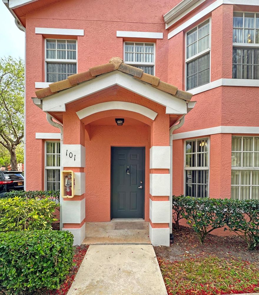 Excellently located & nicely kept 3b/2b/1 car garage condo. Spacious living and dining area; large windows provide ample natural light; Tile & vinyl floors. Kitchen has lots of cabinet spaces & granite countertops. Master bedroom with walk-in closet and direct access to a large covered balcony; master bath has a large roman tub with separate shower. Unit has a laundry room w/ washer & dryer. Beautifully landscaped and well-maintained gated community which offers a resort-style heated swimming pool & spa, fitness center, tennis court, multi-media room, valet trash service. Short walk away to restaurants, shopping, entertainment, Met's Stadium;5 min drive to golf courses, Tradition, IRSC. Right off I-95, less than 30 min to beaches, parks, recreational waterways for boating & fishing, 45