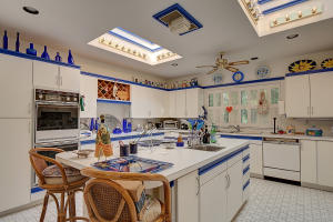 ROYAL PALM YACHT & COUNTRY CLUB - Residential