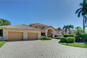 ROYAL PALM YACHT & COUNTRY CLUB - Residential