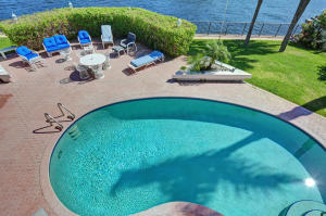 ROYAL PALM YACHT & COUNTRY CLUB - Residential