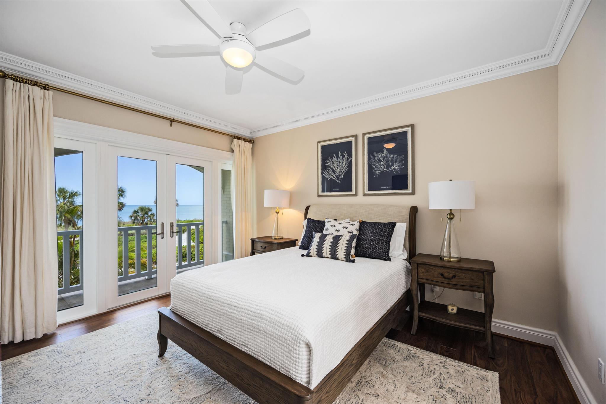 SIESTA PROPERTIES INC UNI - Residential