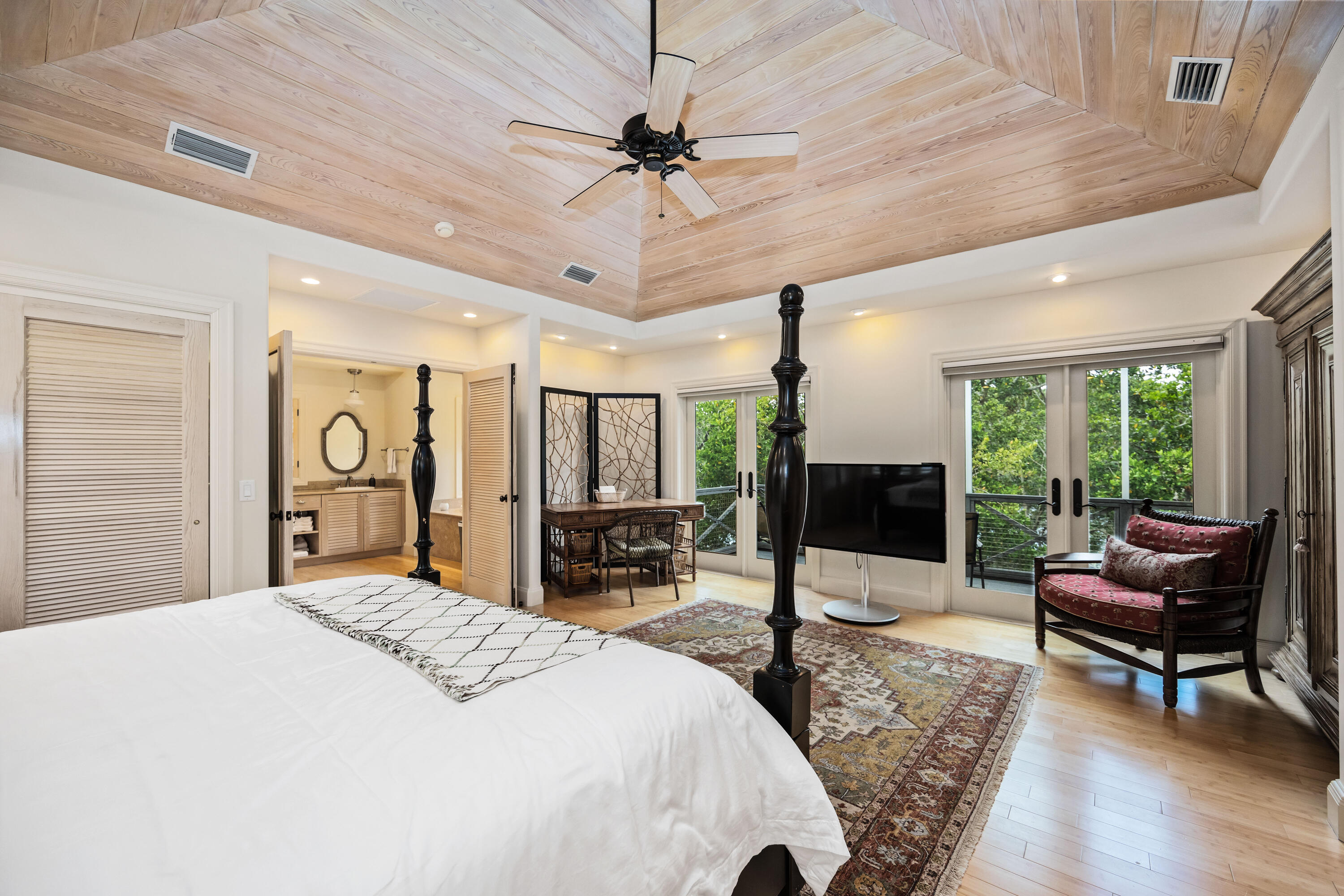 SIESTA PROPERTIES INC UNIT 1 - Residential