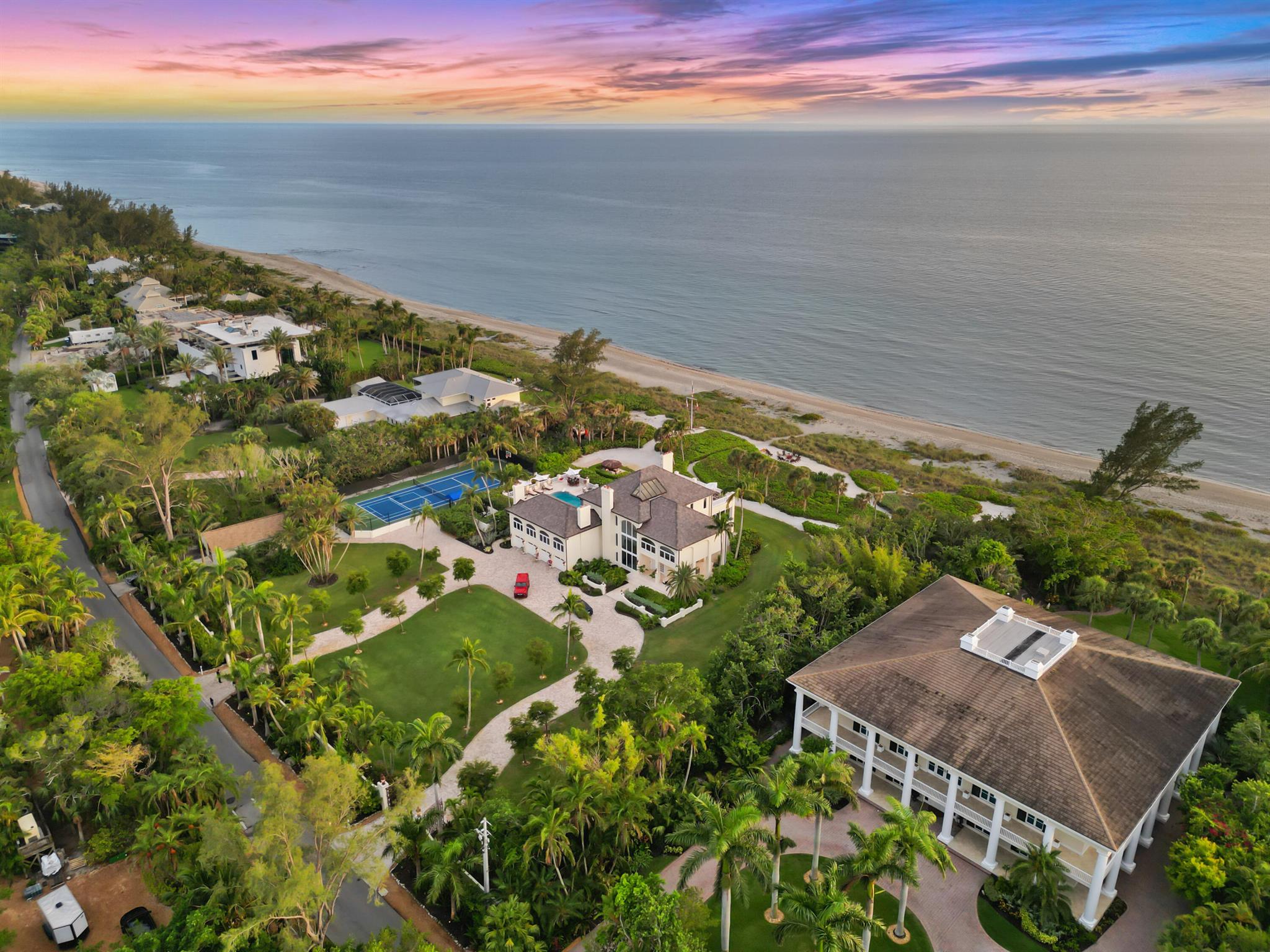 SIESTA PROPERTIES INC UNI - Residential