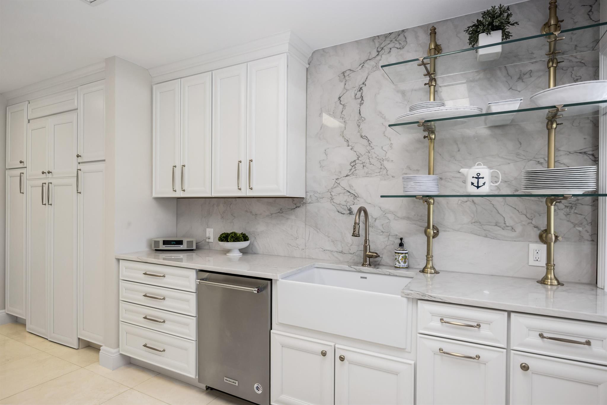 SIESTA PROPERTIES INC UNI - Residential