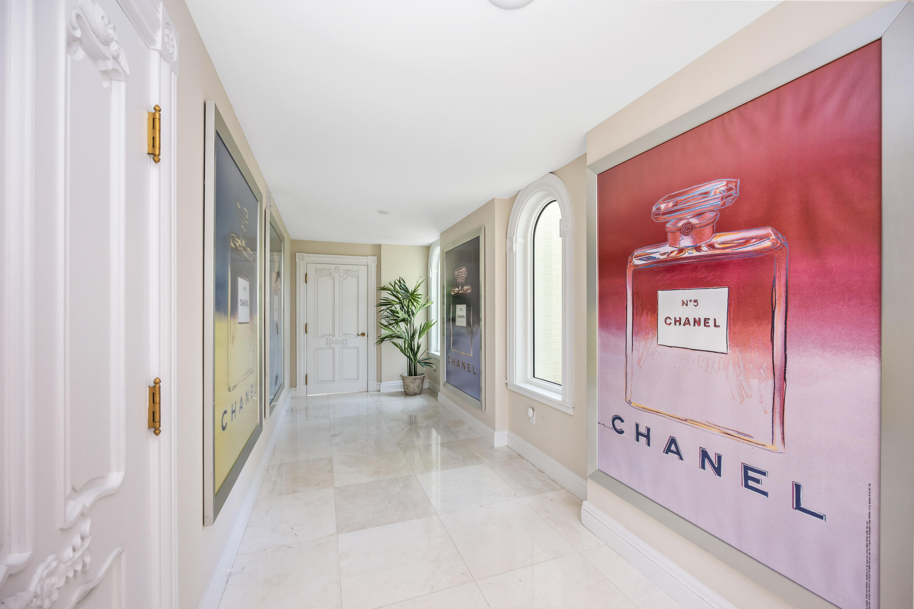 SIESTA PROPERTIES INC UNIT 1 - Residential