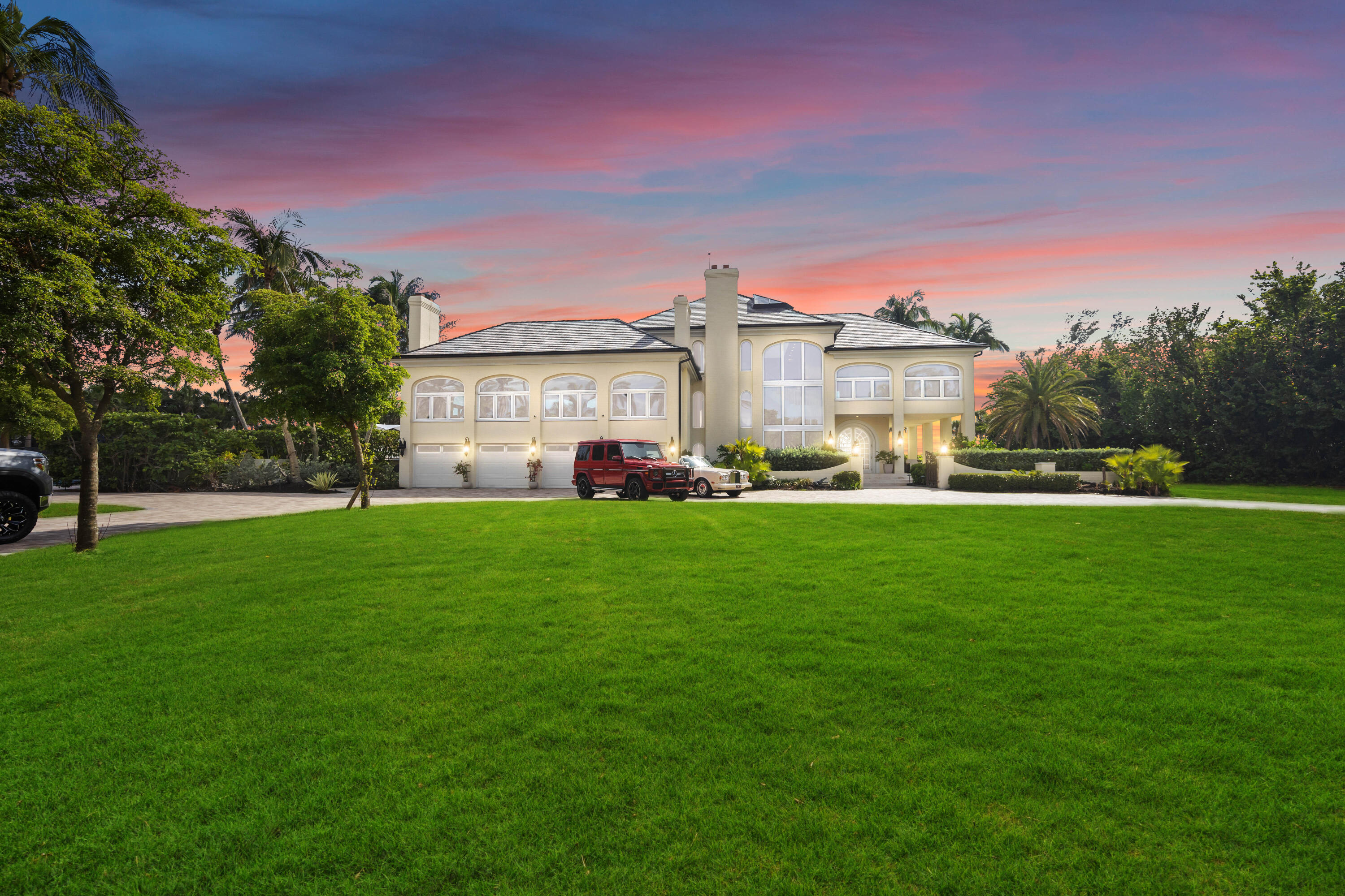 SIESTA PROPERTIES INC UNIT 1 - Residential