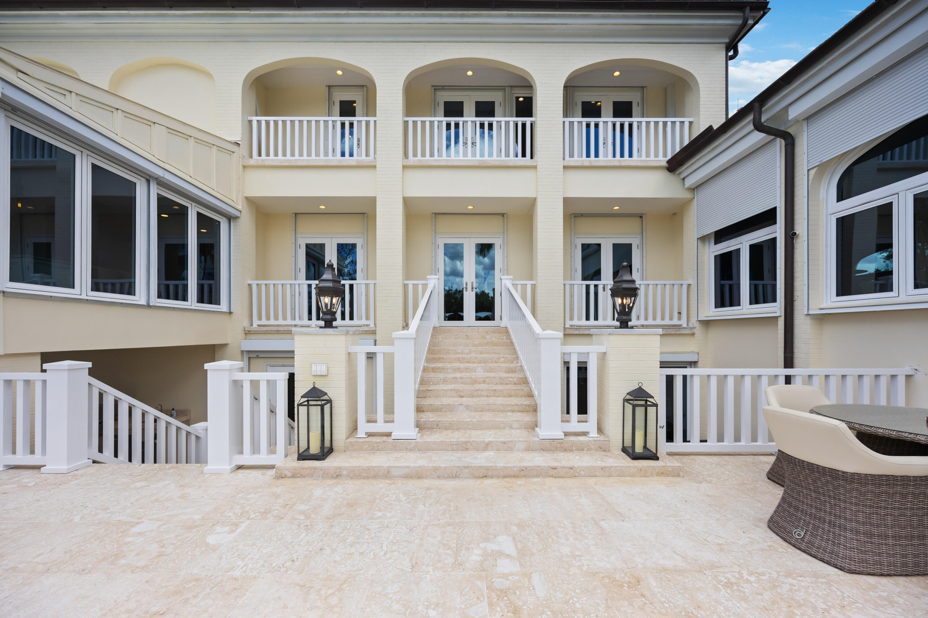 SIESTA PROPERTIES INC UNIT 1 - Residential