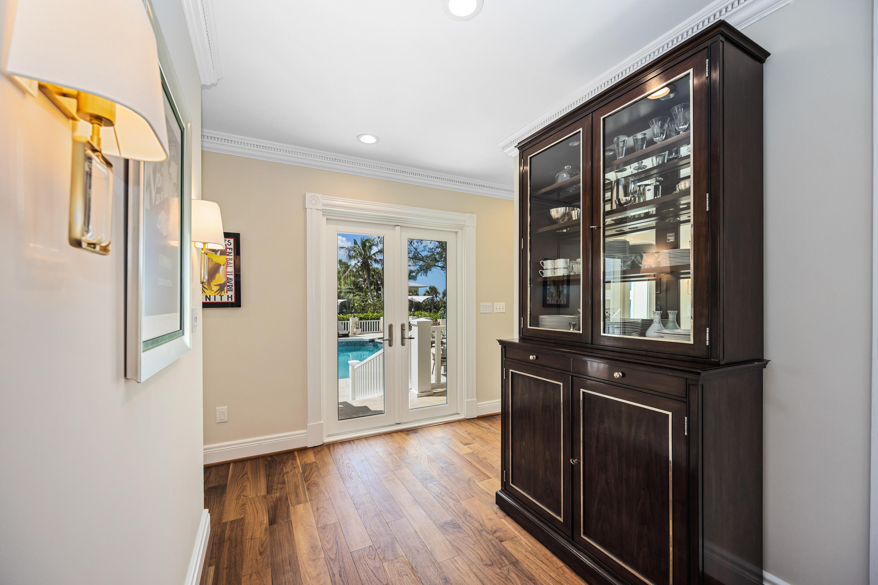 SIESTA PROPERTIES INC UNIT 1 - Residential