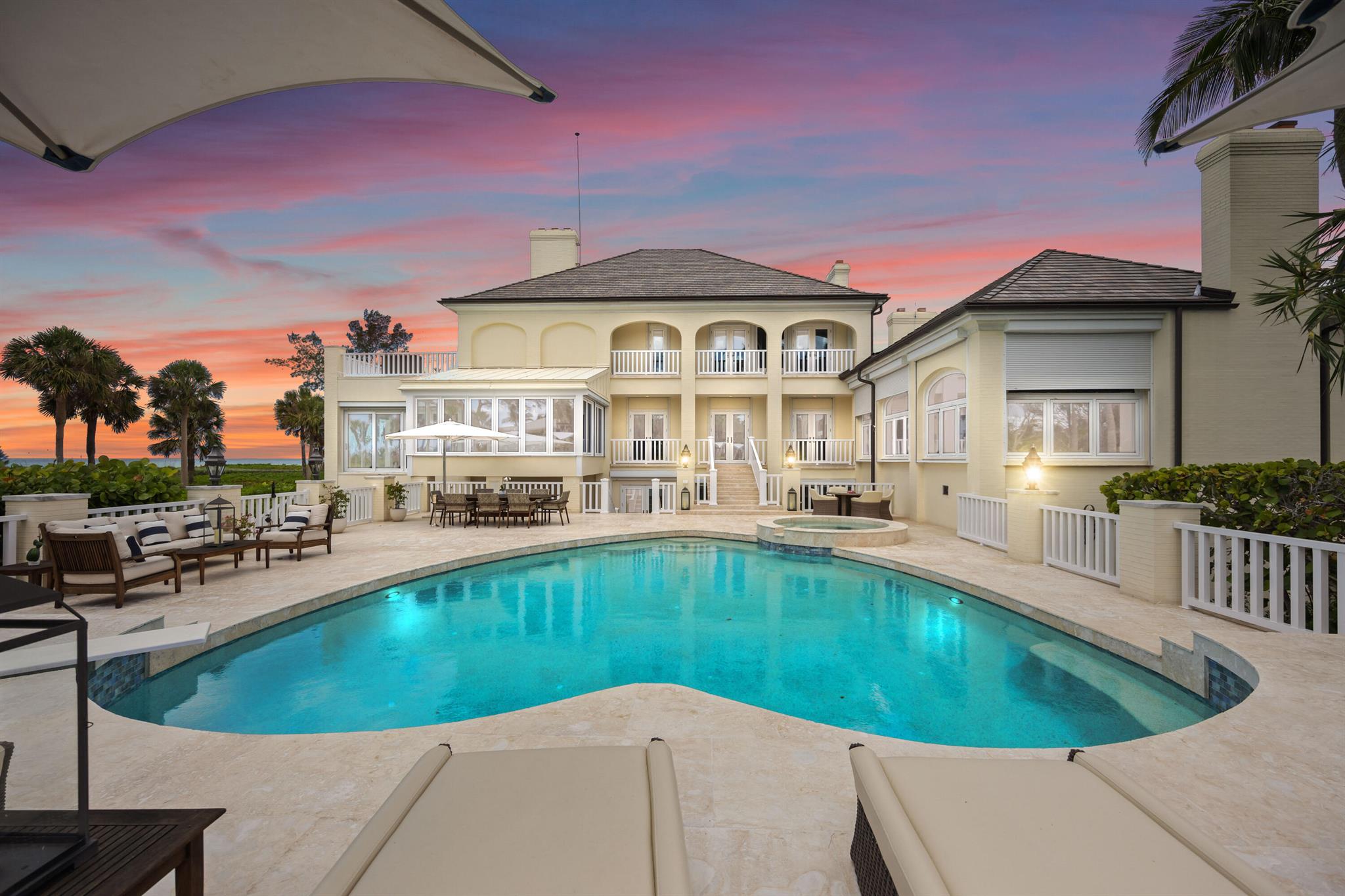 SIESTA PROPERTIES INC UNI - Residential