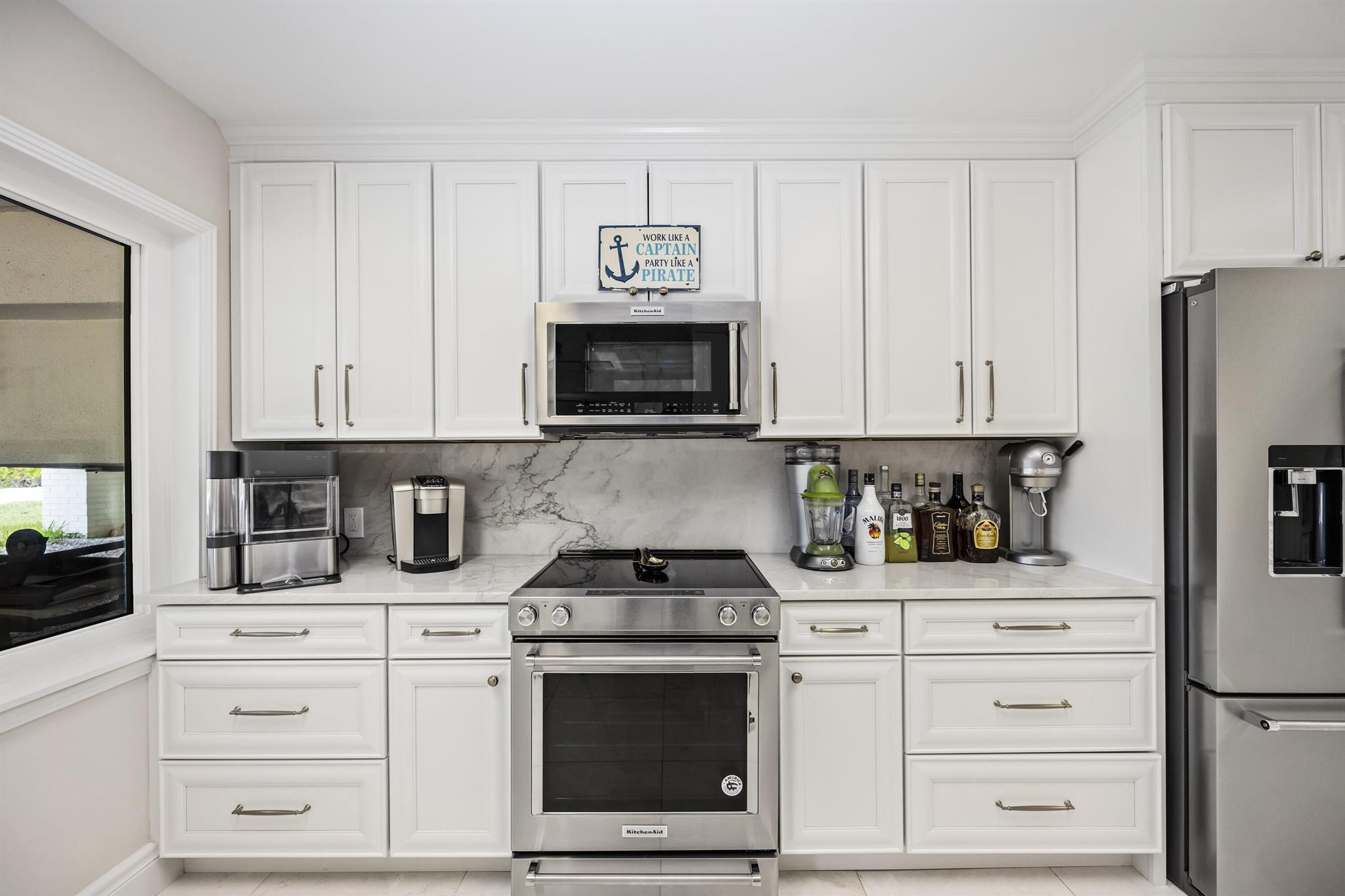 SIESTA PROPERTIES INC UNI - Residential