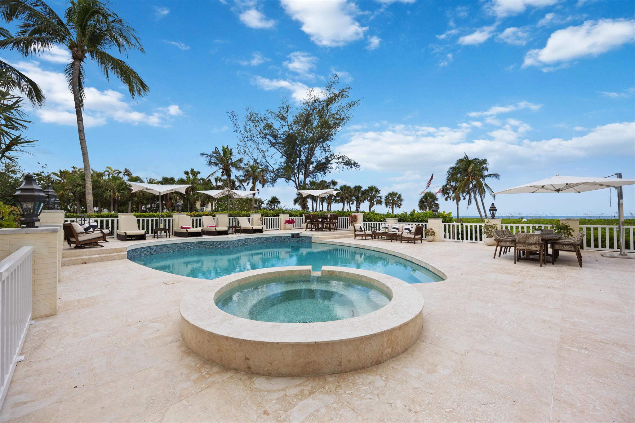 SIESTA PROPERTIES INC UNI - Residential