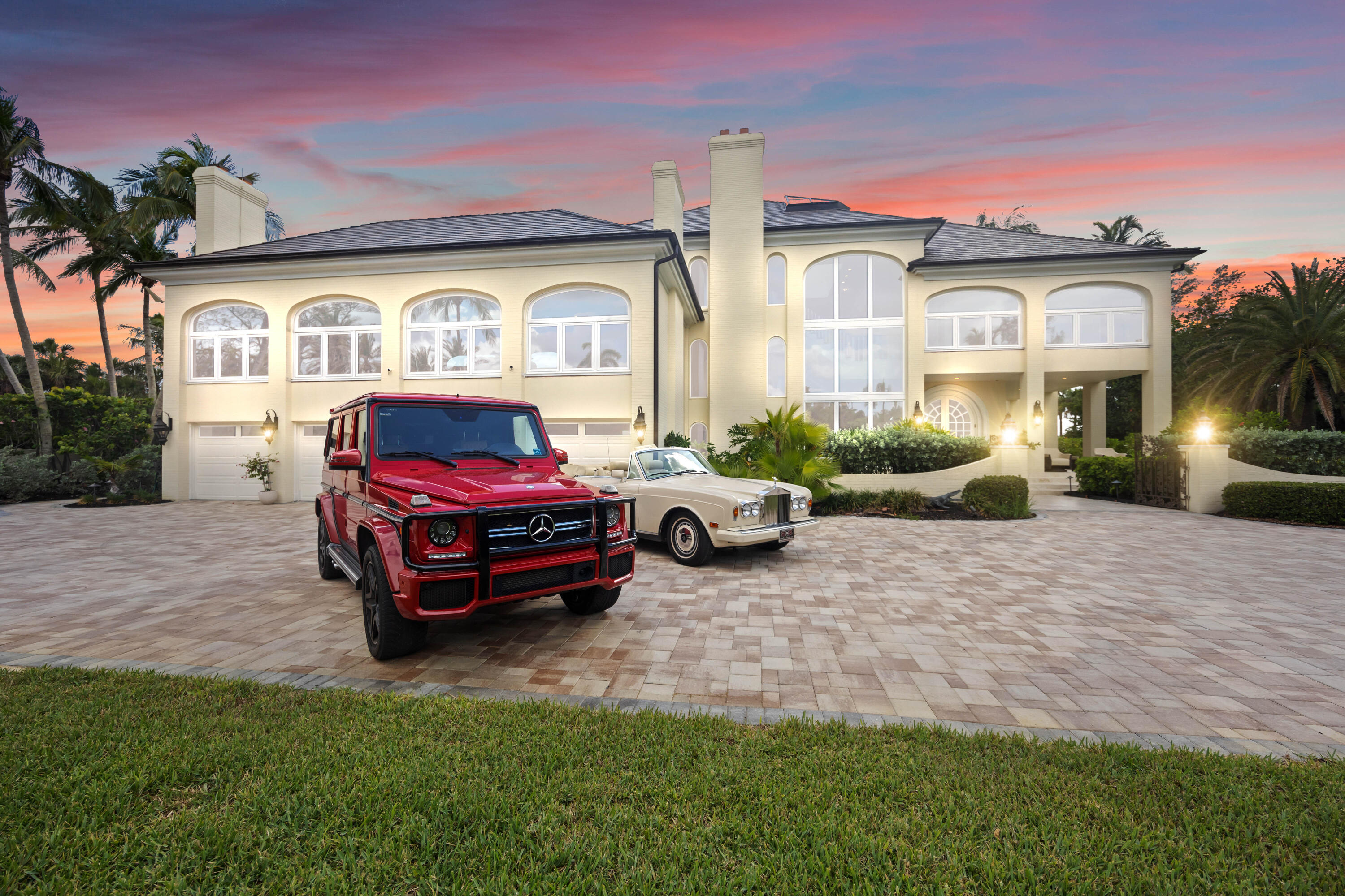 SIESTA PROPERTIES INC UNIT 1 - Residential