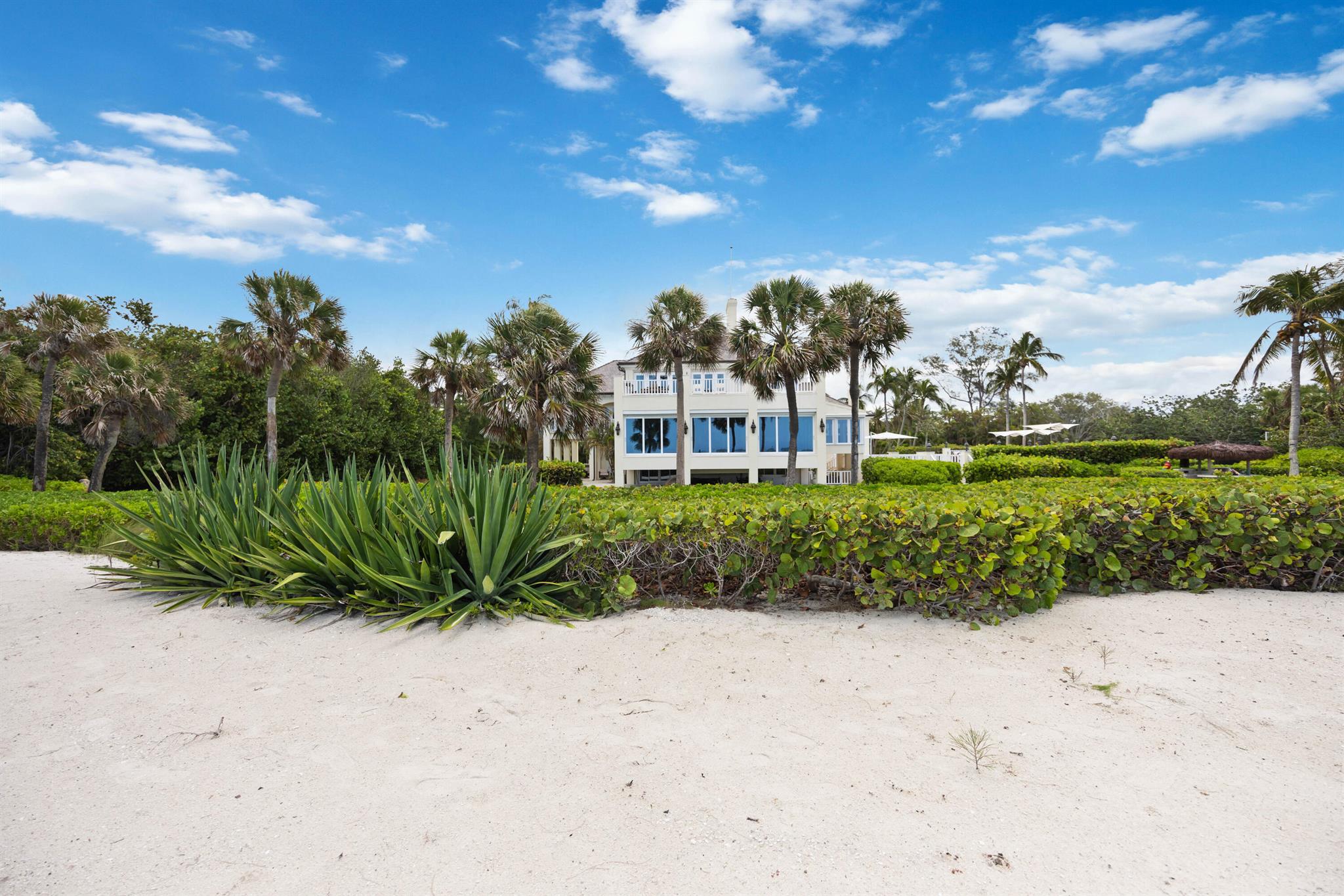 SIESTA PROPERTIES INC UNI - Residential