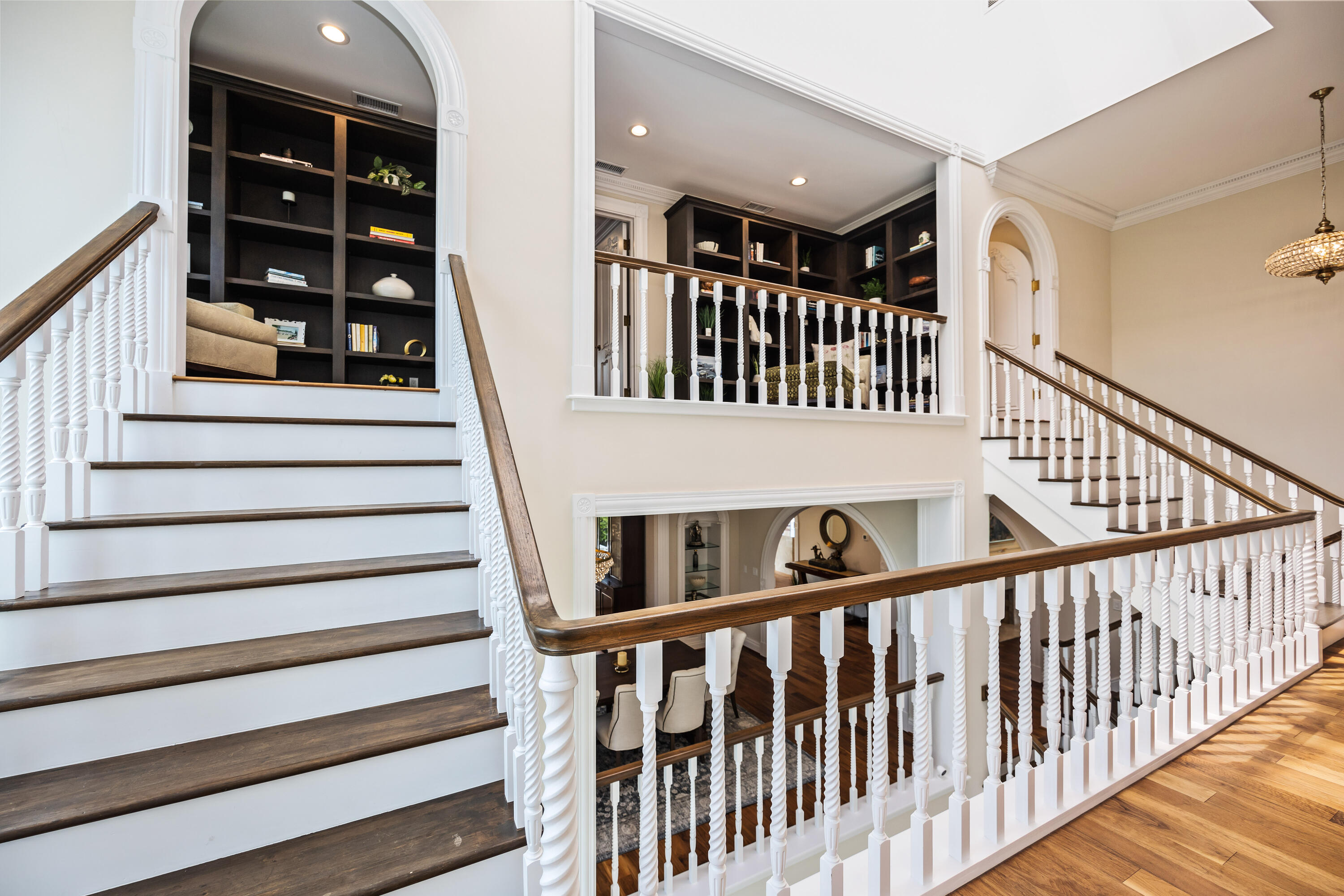 SIESTA PROPERTIES INC UNIT 1 - Residential