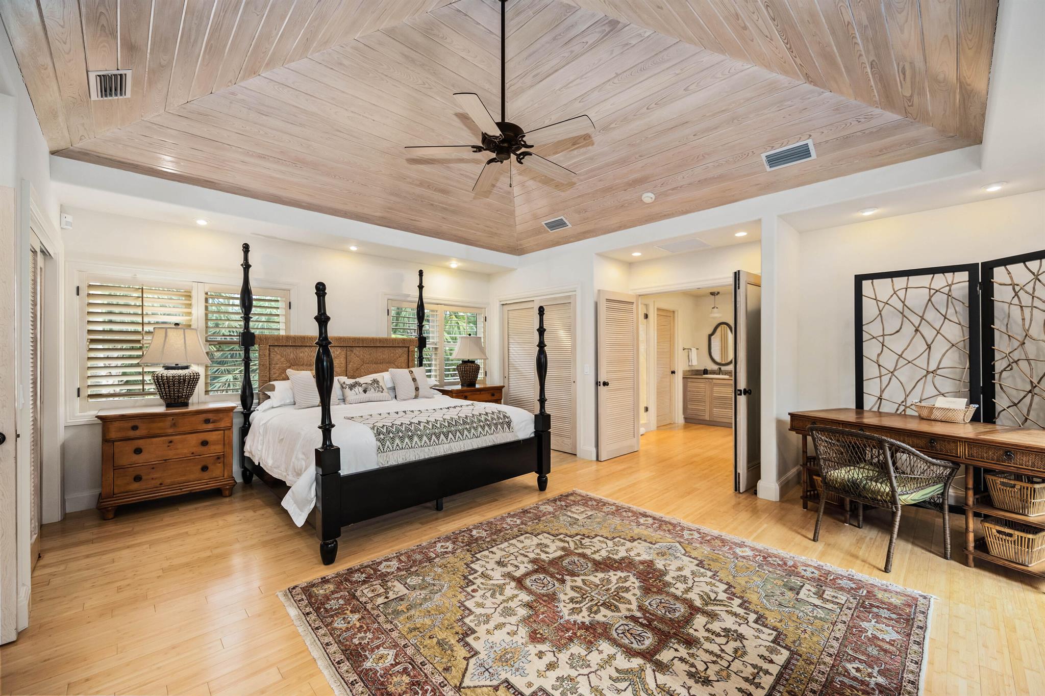 SIESTA PROPERTIES INC UNI - Residential