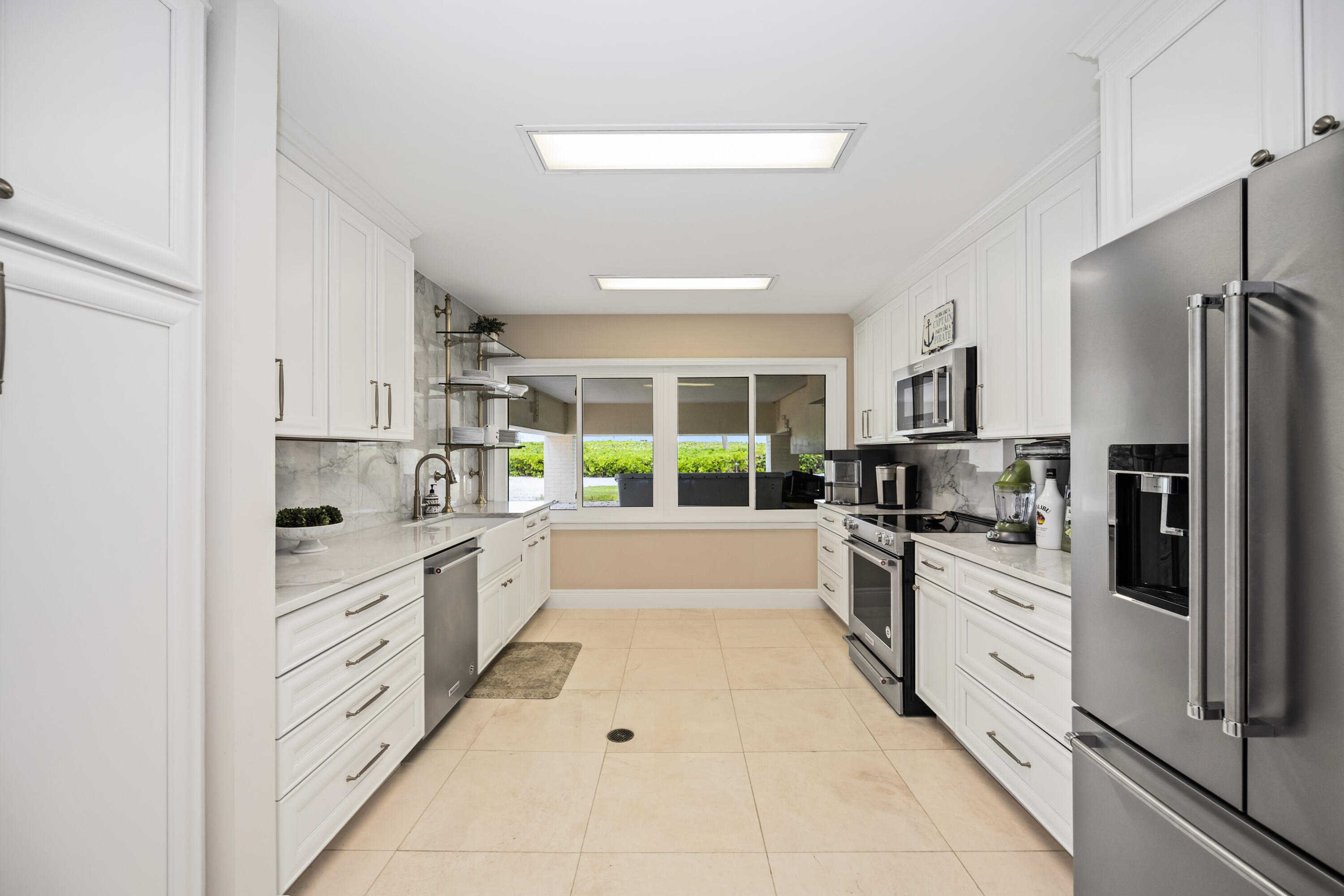 SIESTA PROPERTIES INC UNIT 1 - Residential