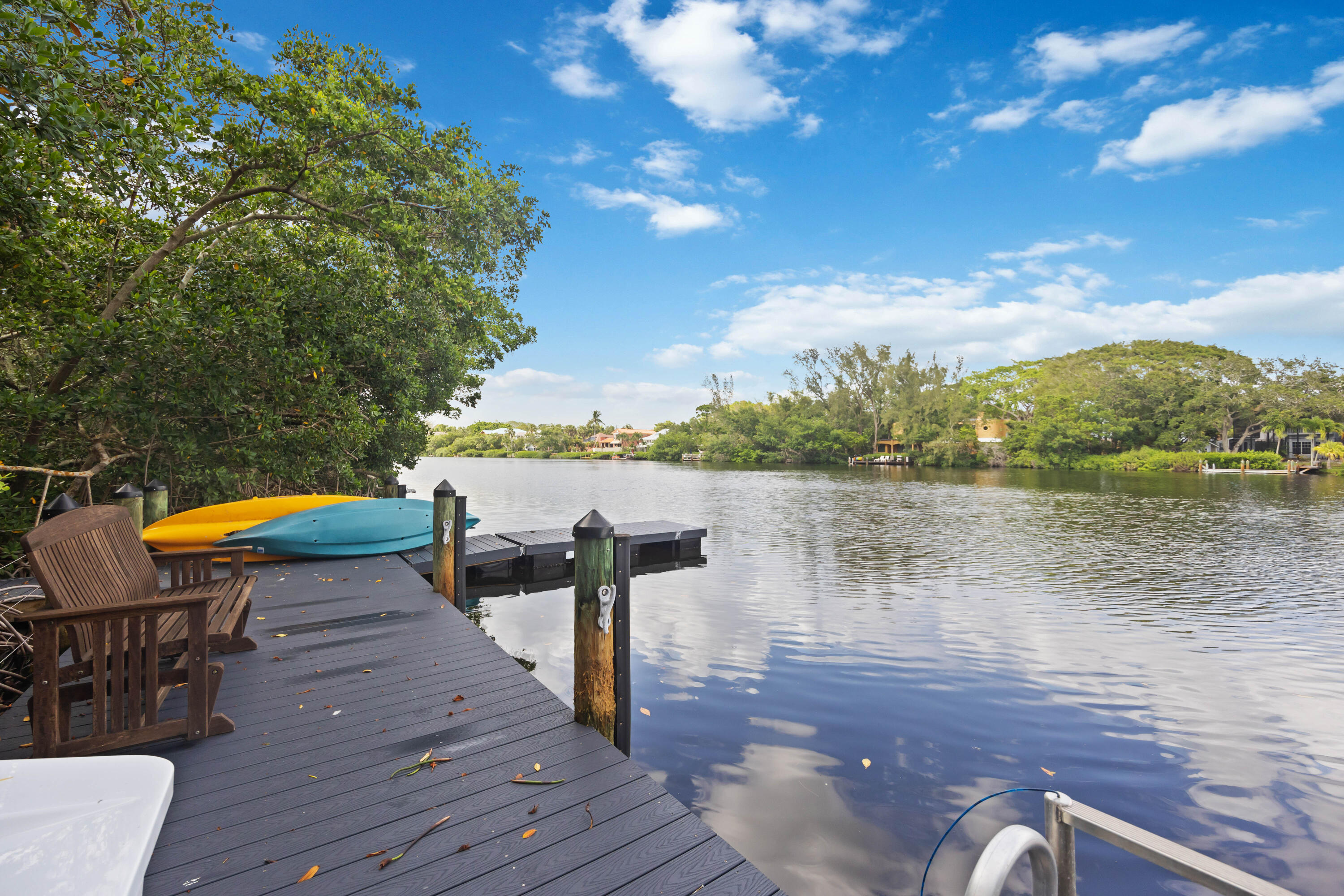 SIESTA PROPERTIES INC UNIT 1 - Residential