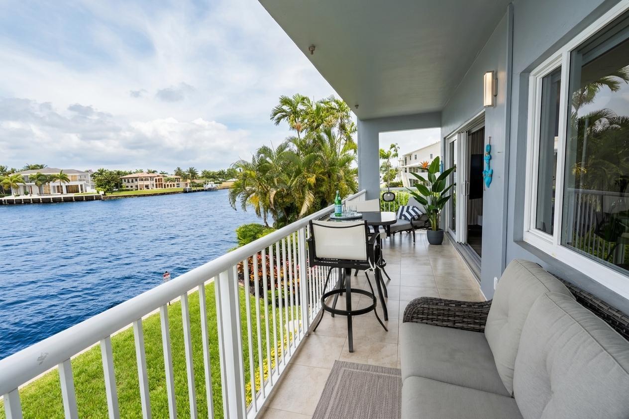 1201 S Riverside Drive 208, Pompano Beach, FL, 33062/$309,000 1 1201 S Riverside Drive 208