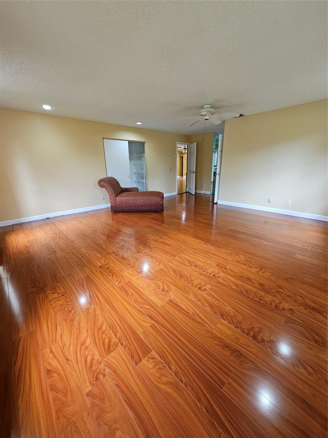 1050 NW 114th Ave