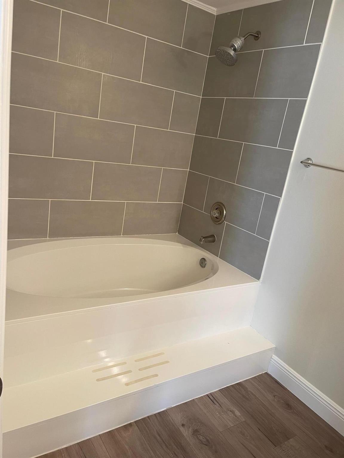 EDEN PLACE - Residential Lease