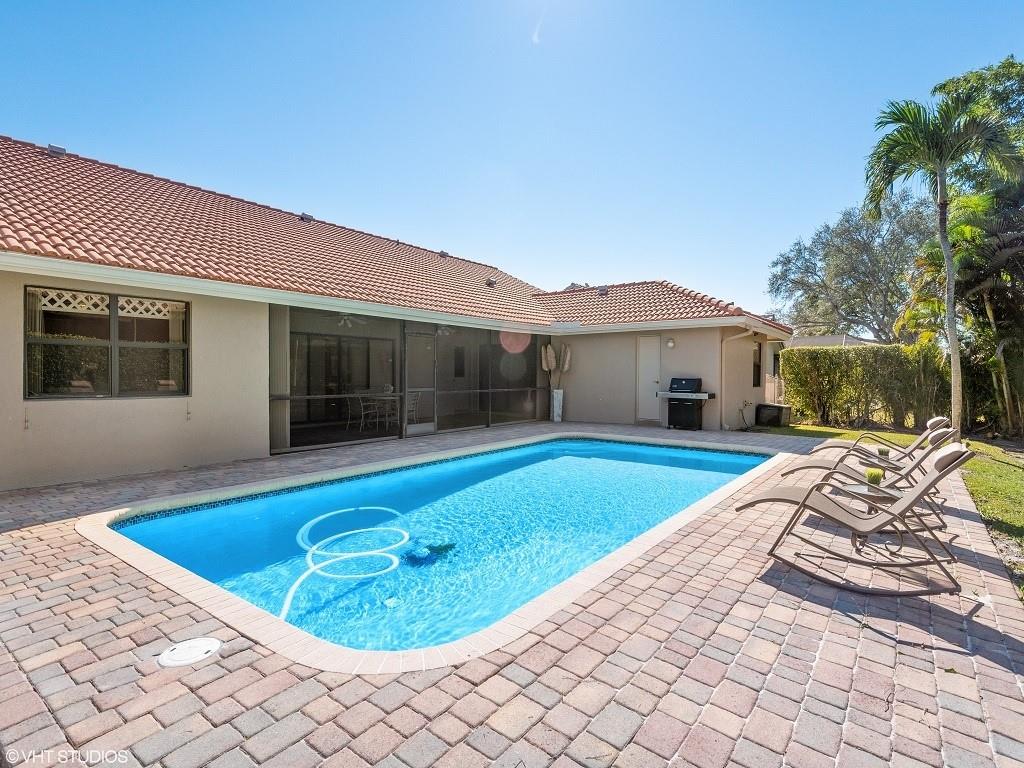 West Glen 128-3 B - Residential