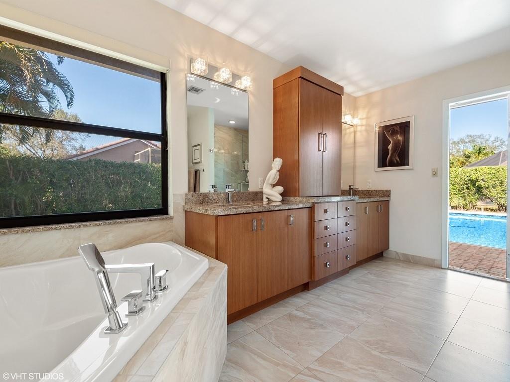 West Glen 128-3 B - Residential