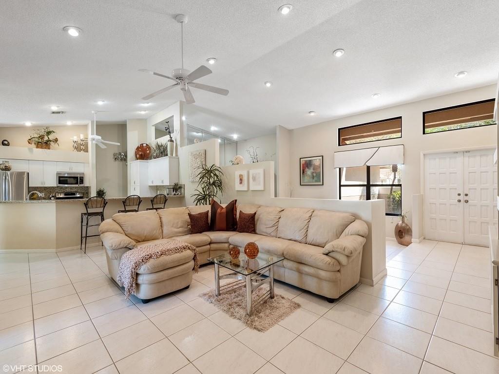 West Glen 128-3 B - Residential