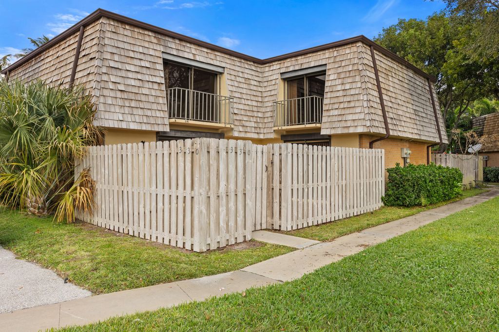 Photo of 330 Lake Arbor Drive, Palm Springs, FL 33461 (MLS # R10958830)