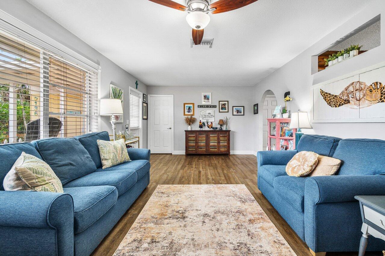 5136 Laird Lane