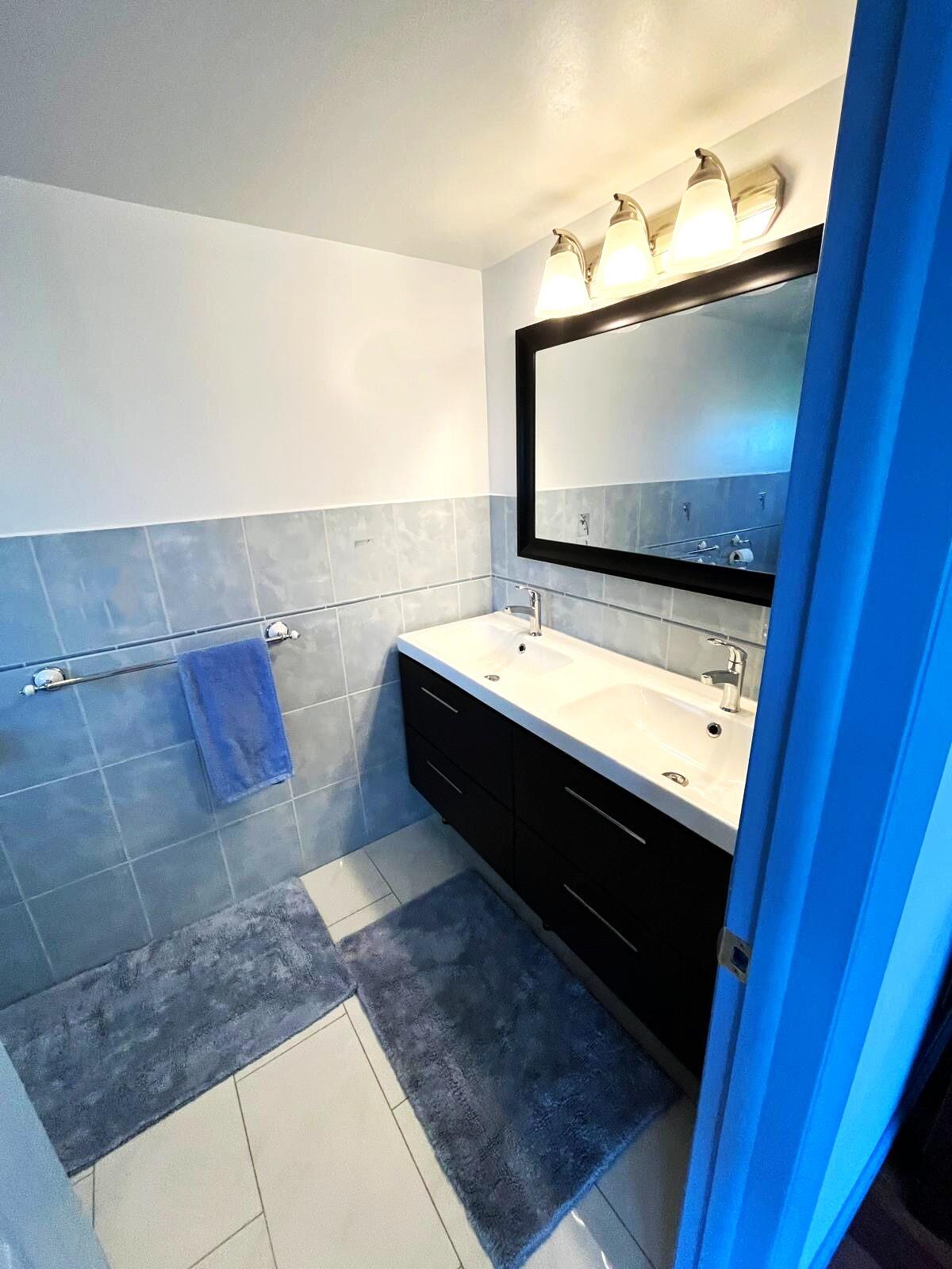 MANORS TOWNHOUSE - Residential