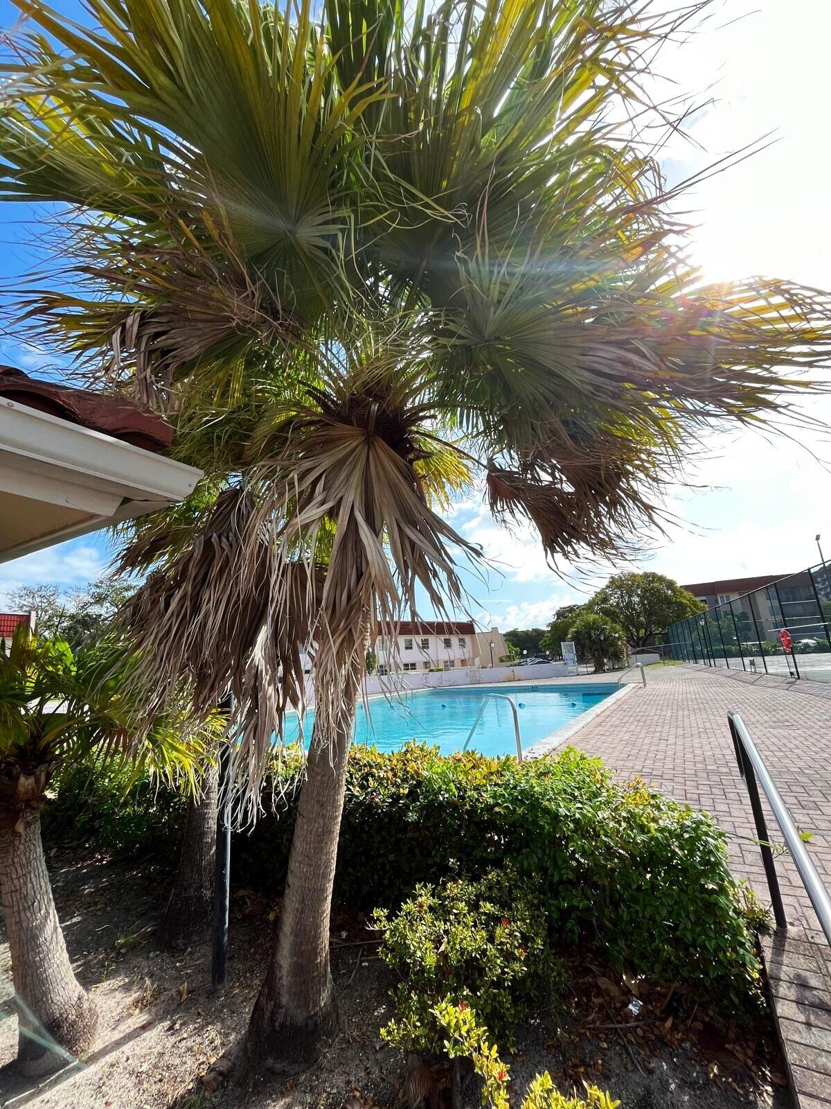 MANORS TOWNHOUSE - Residential