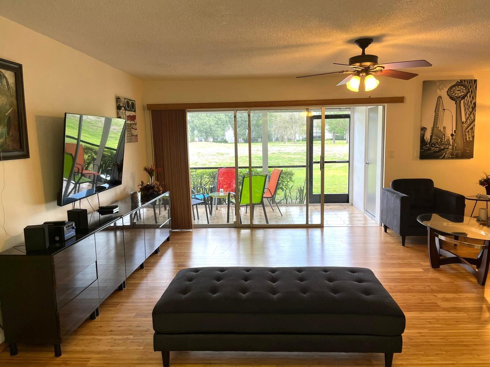 MANORS TOWNHOUSE - Residential