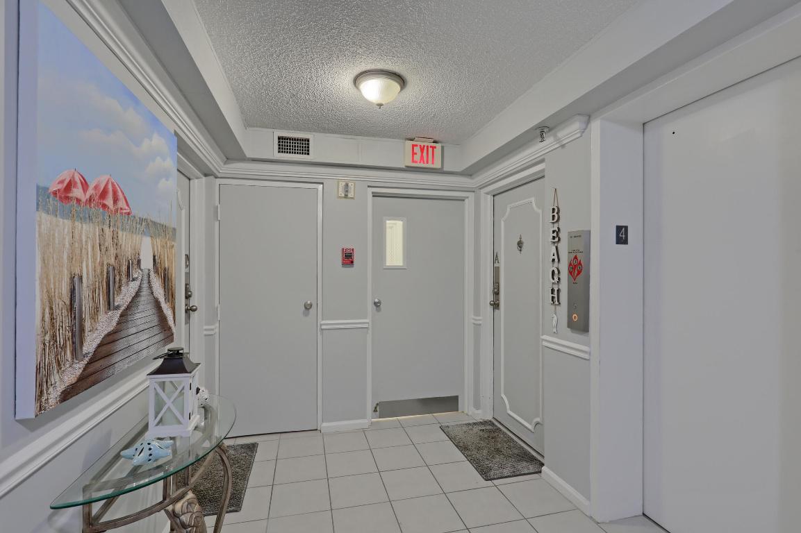 PHOENIX TOWERS CONDO - Residential Lease