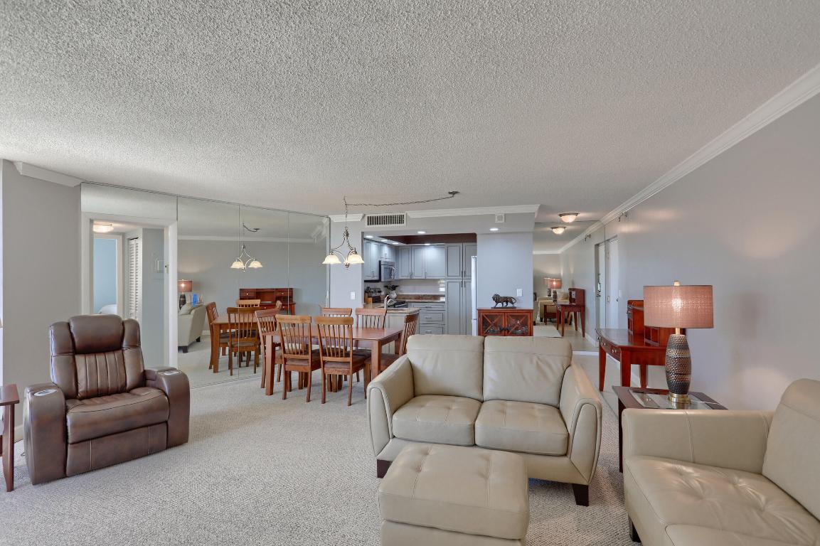 PHOENIX TOWERS CONDO - Residential Lease