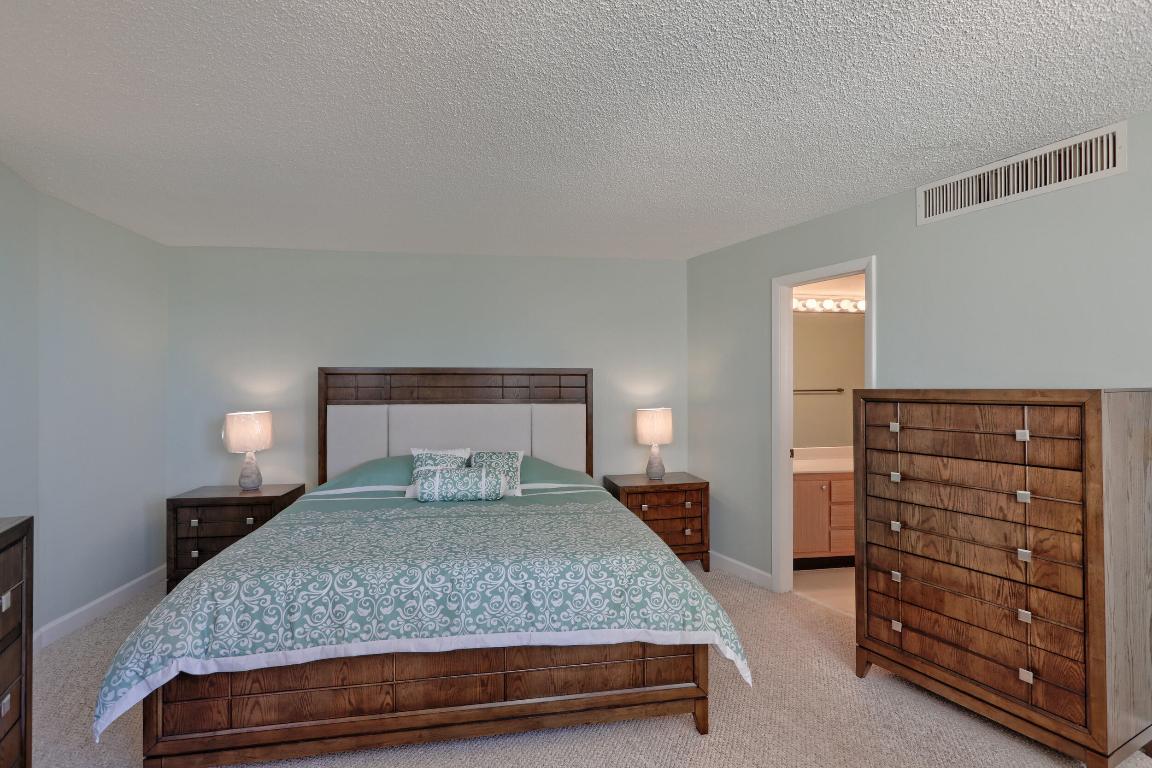 PHOENIX TOWERS CONDO - Residential Lease