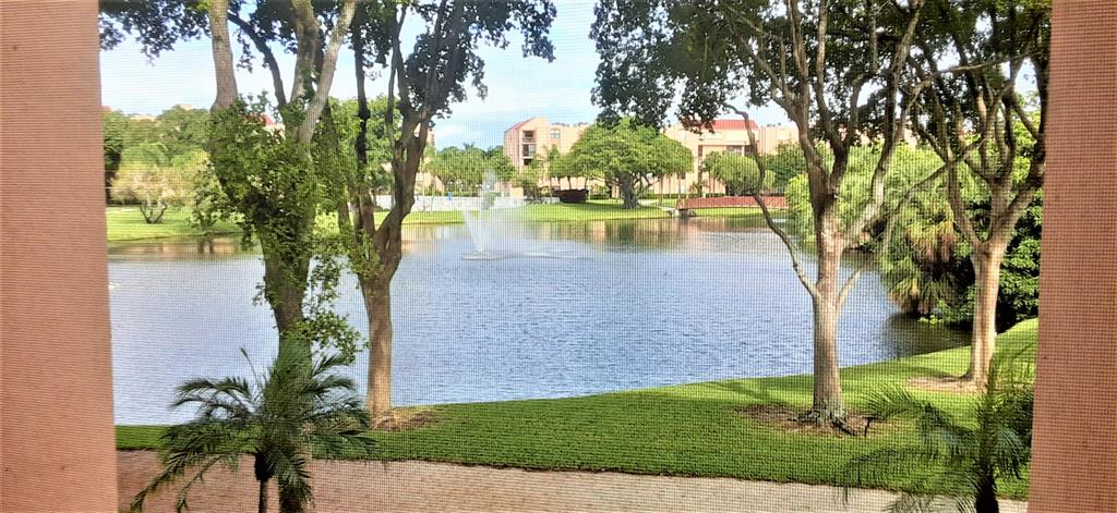 LAVERS DELRAY RACQUET CLUB CONDO - Residential Lease